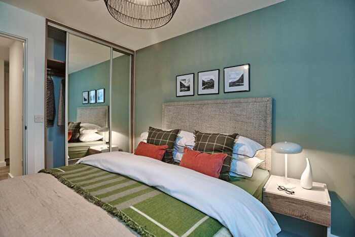 2 Bedroom Apartment To Rent In The Silver Yard, Birmingham Birmingham, B4