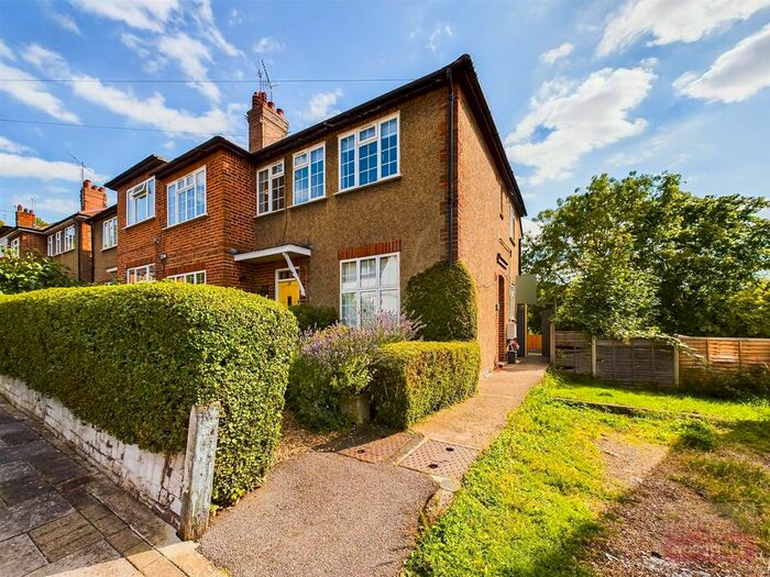 2 Bedroom Flat To Rent In Ashbourne Avenue, Harrow-On-The-Hill, Harrow, HA2