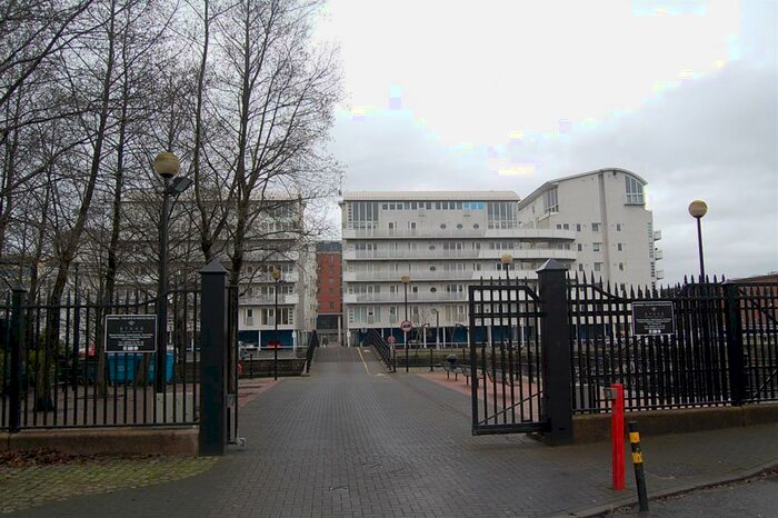 2 Bedroom Apartment To Rent In Royal Quay, Liverpool, L3