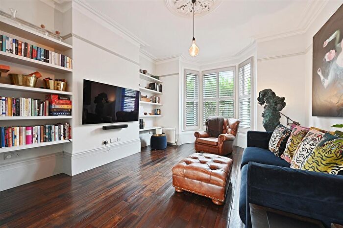 6 Bedroom Semi Detached House For Sale In Thornfield Road, London, W12