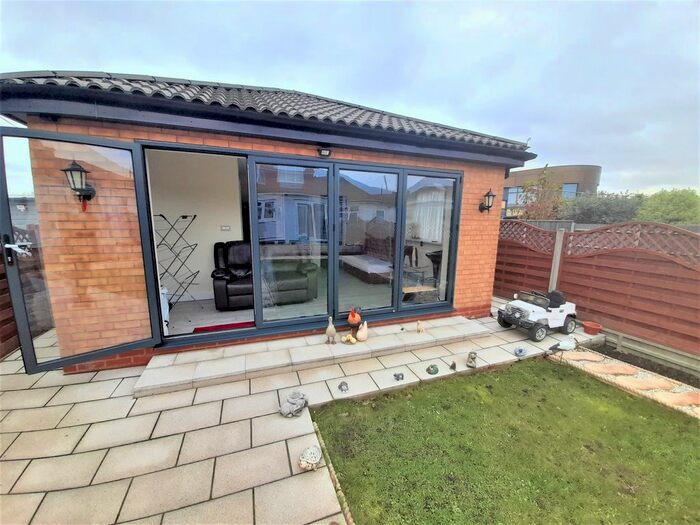 1 Bedroom Flat To Rent In Allenby Road, Southall, Greater London UB1