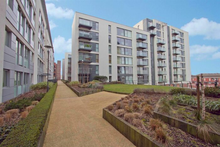 Studio To Rent In Vantage Building, Hayes, UB3