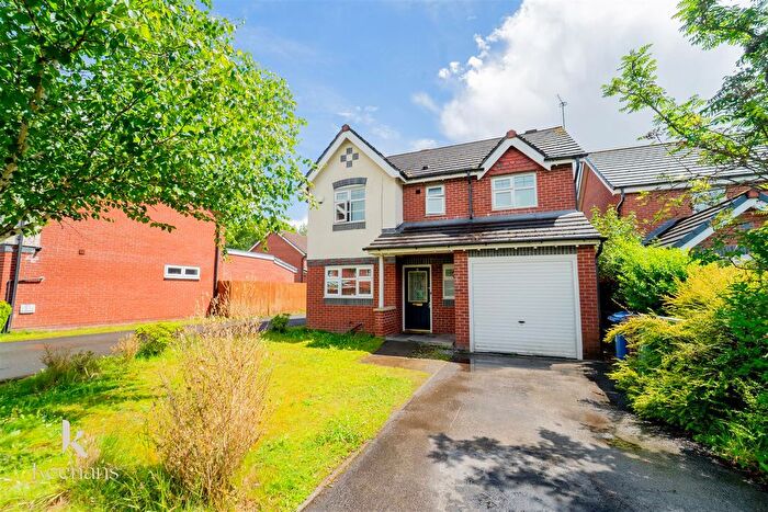 3 Bedroom Detached House For Sale In Grasmere Drive, Bury, BL9