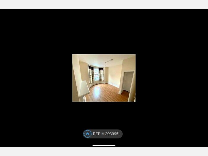 1 Bedroom Flat To Rent In Purbeck Road, Chatham, ME4
