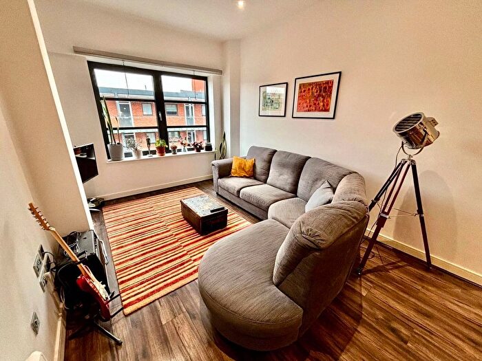 2 Bedroom Flat To Rent In Kettleworks, Birmingham, B1