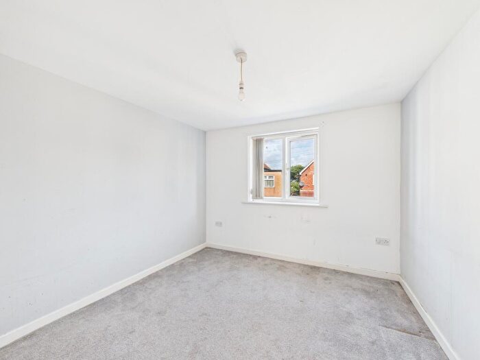 2 Bedroom Apartment To Rent In London Road, North End., PO2