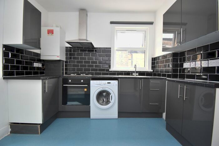 1 Bedroom Flat To Rent In Brownhill Road, London, SE6