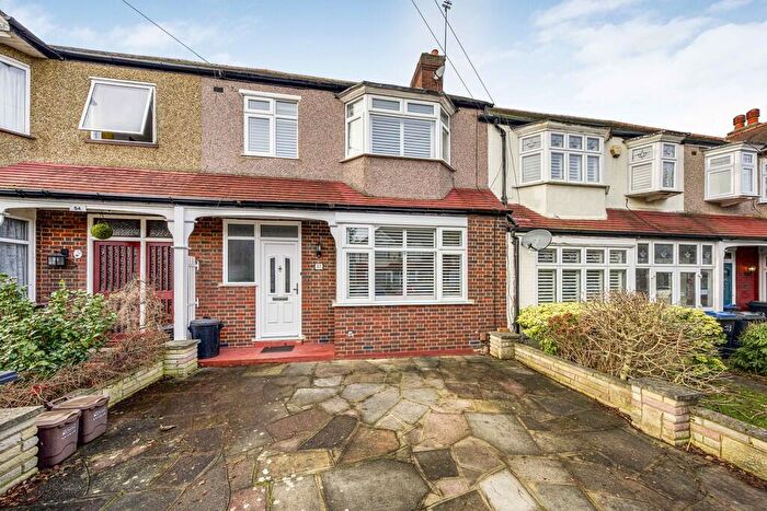 3 Bedroom Terraced House To Rent In Northway, Morden, SM4