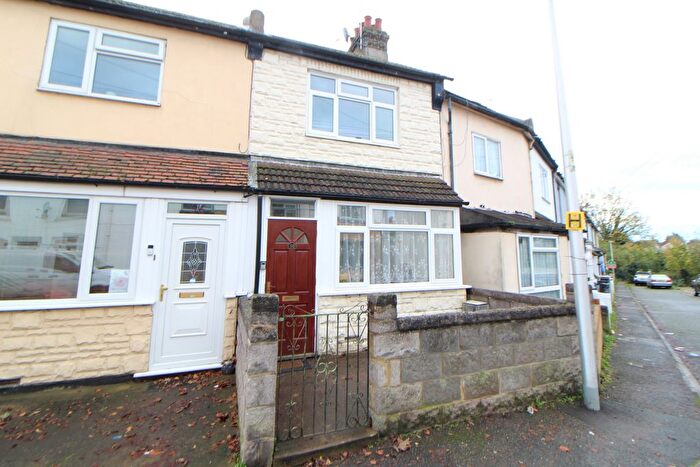 3 Bedroom Terraced House To Rent In Layfield Road, Gillingham, ME7