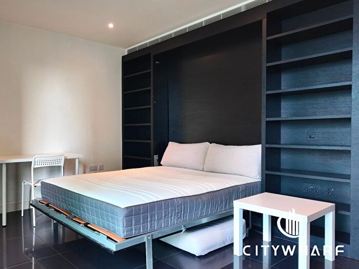 Studio To Rent In Flat, Pan Peninsula Square, London, E14