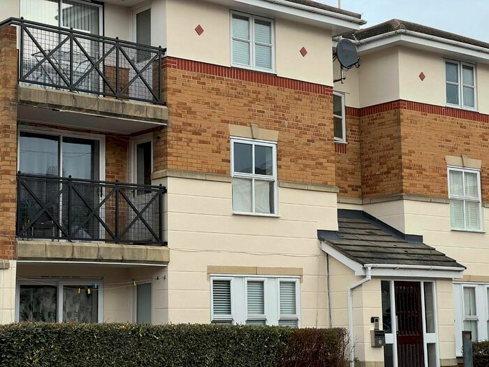 2 Bedroom Property To Rent In Champness Road, Barking, IG11