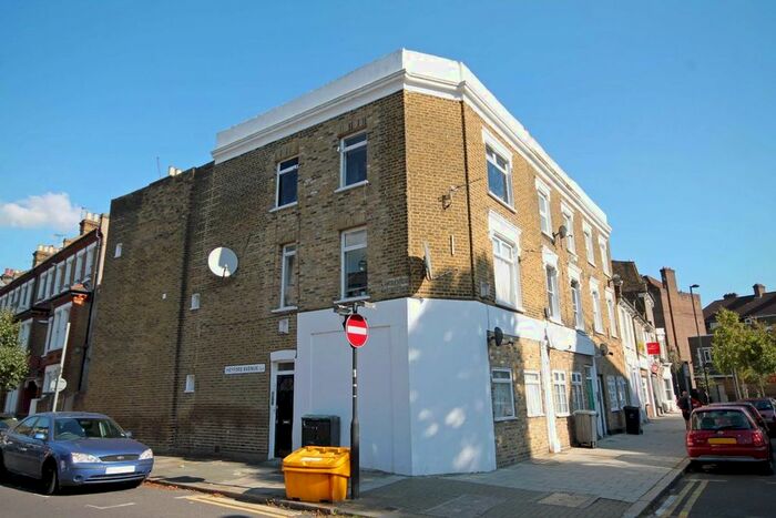 2 Bedroom Flat To Rent In Dorset Road, London, SW8