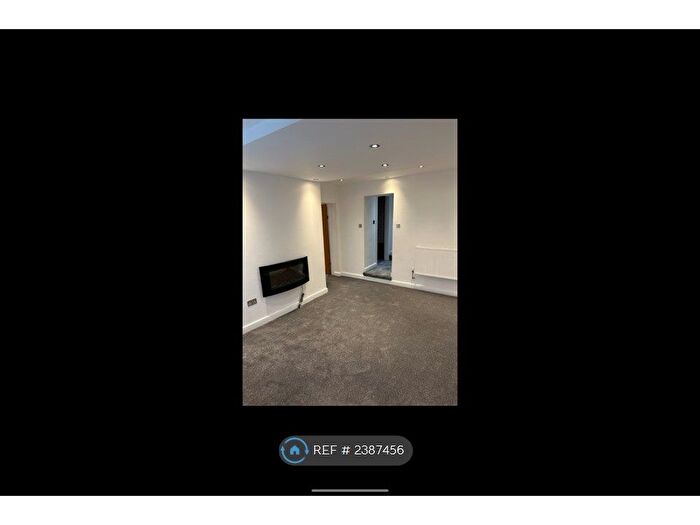 1 Bedroom Terraced House To Rent In Manchester Road, Huddersfield, HD4
