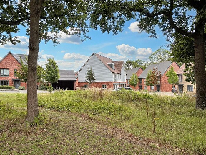 4 Bedroom Semi-Detached House For Sale In John Haselden Crescent, Ashford, TN23