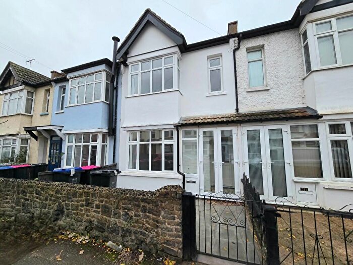 3 Bedroom Terraced House For Sale In Waterloo Road, SS3