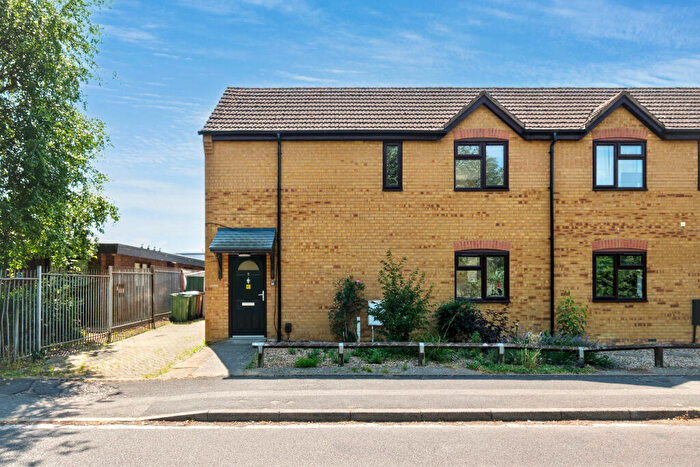 2 Bedroom Semi-Detached House For Sale In Guttmann Road, Aylesbury, Buckinghamshire, HP21
