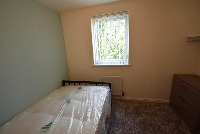 2 Bedroom Flat To Rent In Chorlton Road, Hulme, Manchester, Manchester, M15