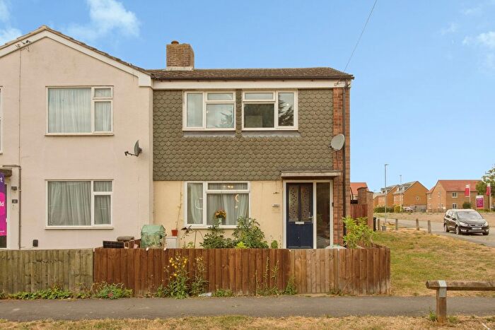 3 Bedroom Semi Detached House For Sale In Millfield, Sutton, Ely, Cambridgeshire, CB6