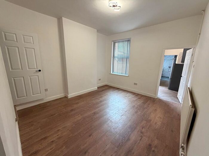 3 Bedroom Terraced House To Rent In Tudor Road, Leicester, LE3