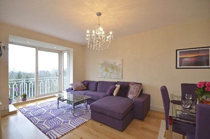 1 Bedroom Flat To Rent In Linton House, Holland Park Avenue, London, W11