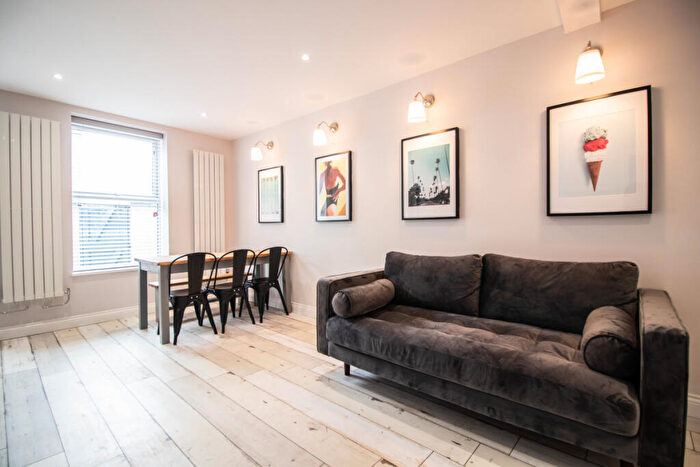 6 Bedroom Property To Rent In Jamieson Road, Liverpool, L15