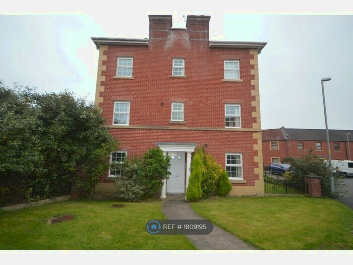 5 Bedroom Semi-Detached House To Rent In Durham Drive, Buckshaw Village, Chorley, PR7