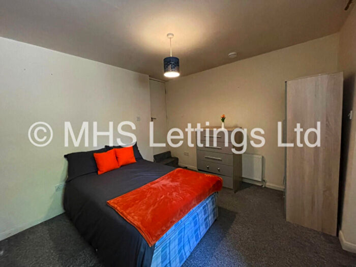 1 Bedroom Semi-Detached House To Rent In Room, Hartley Avenue, Leeds, LS6