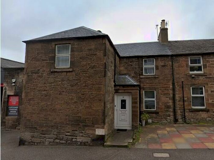 4 Bedroom Semi-Detached House To Rent In Clermiston Road, Edinburgh, EH12