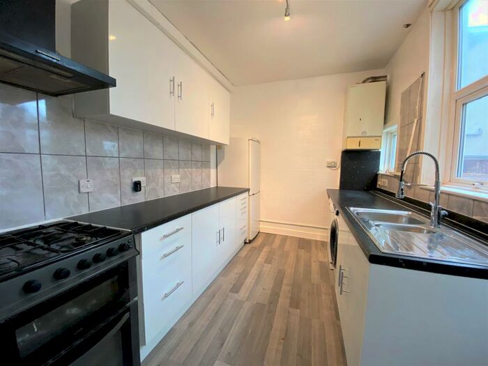 3 Bedroom House To Rent In Graham Avenue, Mitcham, CR4