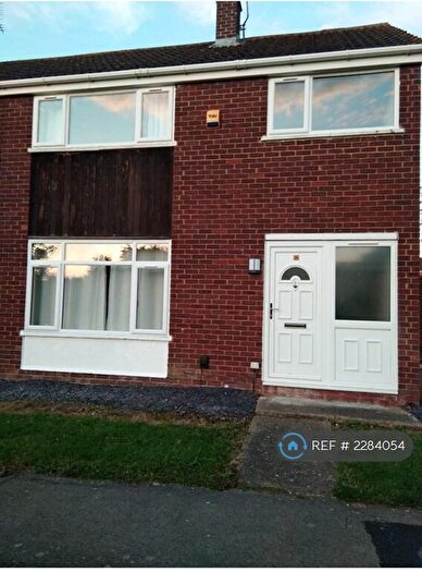 3 Bedroom Terraced House To Rent In Furness Crescent, Bletchley, Milton Keynes, MK3