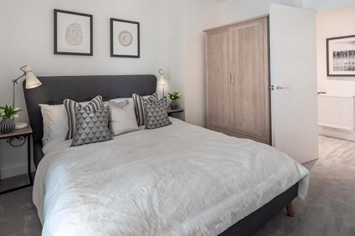 1 Bedroom Apartment For Sale In Wood Street, Walthamstow, E17