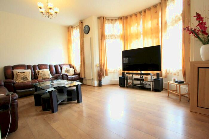 4 Bedroom Terraced House To Rent In Wandsworth Common West Side, London, SW18