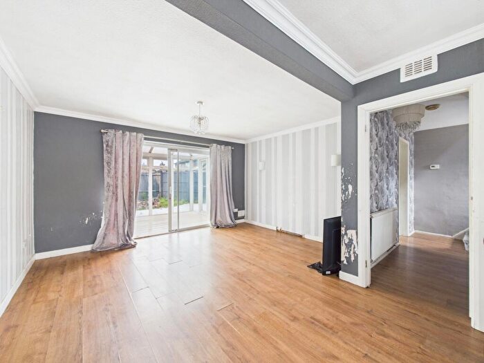 3 Bedroom Semi-Detached House For Sale In Whitehurst Street, Allenton, DE24