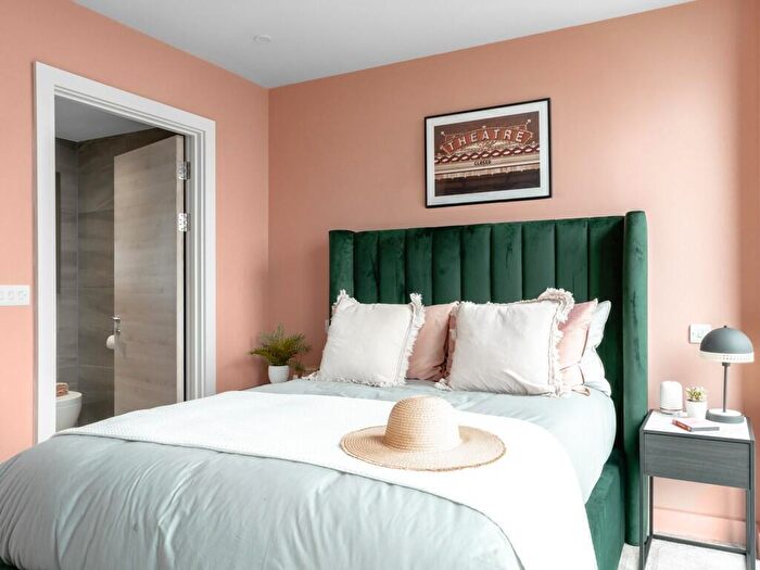 1 Bedroom Apartment To Rent In Broad Street, Birmingham, B15