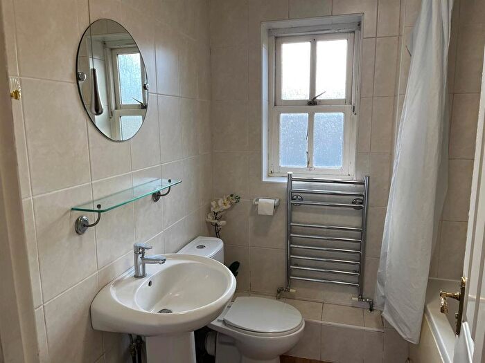 1 Bedroom Terraced House To Rent In Tyrrell Square, Mitcham, CR4