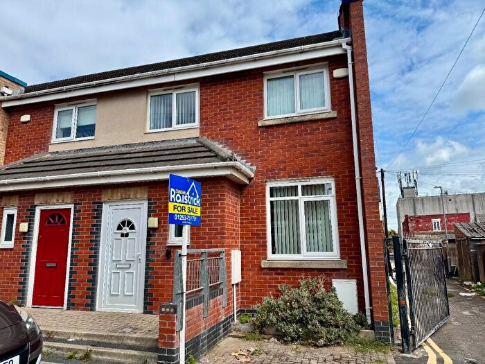 3 Bedroom Mews For Sale In Greenhill Place, Blackpool, Lancashire, FY1