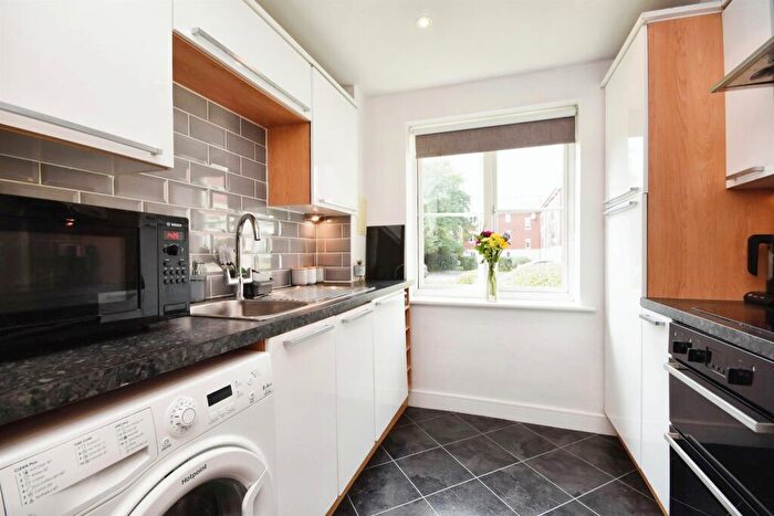1 Bedroom Apartment For Sale In Gerard Gardens, Great Baddow, Chelmsford, CM2