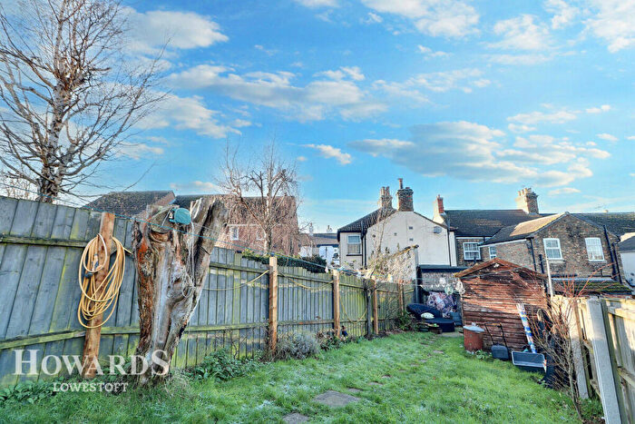 2 Bedroom Semi-Detached House For Sale In Commodore Road, Lowestoft, NR32