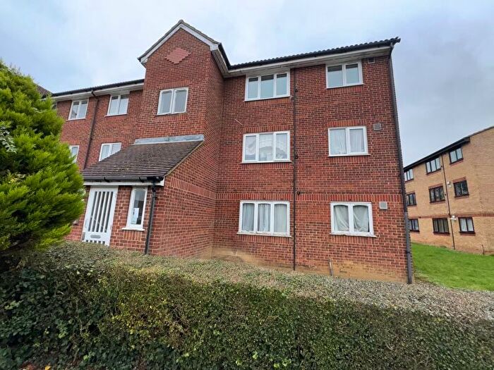 1 Bedroom Flat For Sale In Dehavilland Close, Northolt, UB5