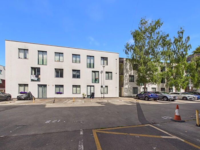 1 Bedroom Flat For Sale In Godstone Road, Whyteleafe - % Shared Ownership, CR3