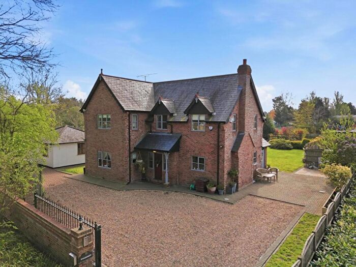 5 Bedroom Detached House For Sale In Green Lane, Kelvedon Hatch, CM14