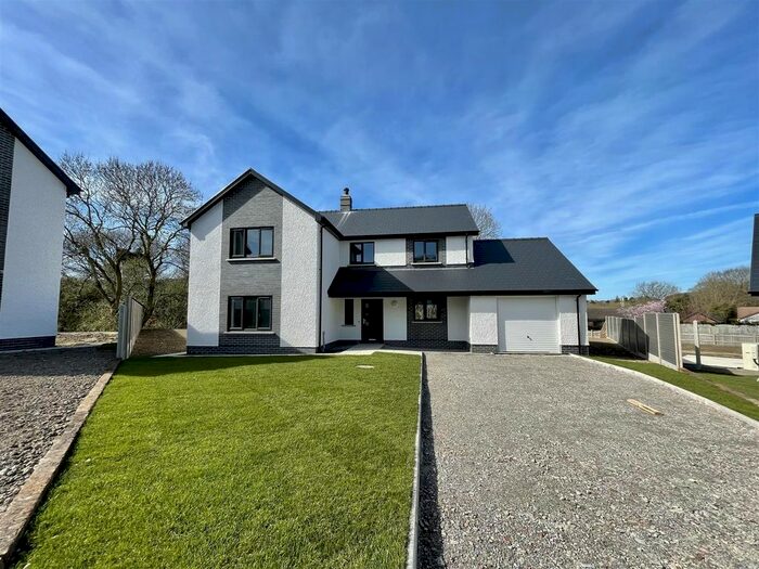 4 Bedroom Detached House For Sale In Clos Gosen, Rhydyfelin, Aberystwyth, SY23