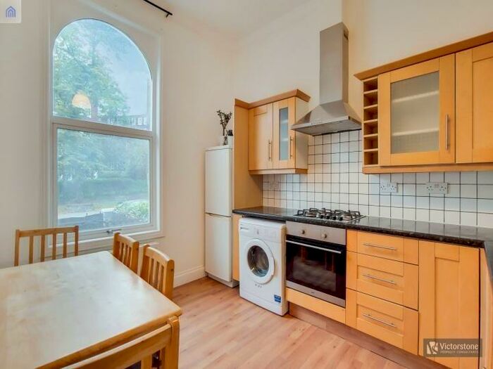 3 Bedroom Apartment To Rent In Haverstock Hill, Chalk Farm, London, NW3