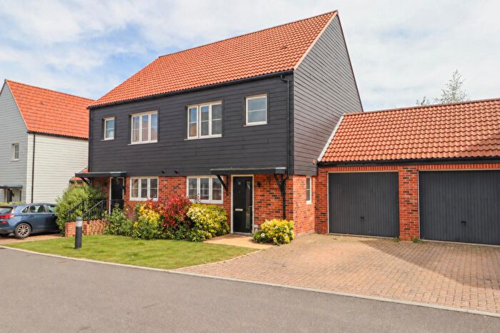 3 Bedroom Semi-Detached House For Sale In Tern Avenue, Horsham, RH12