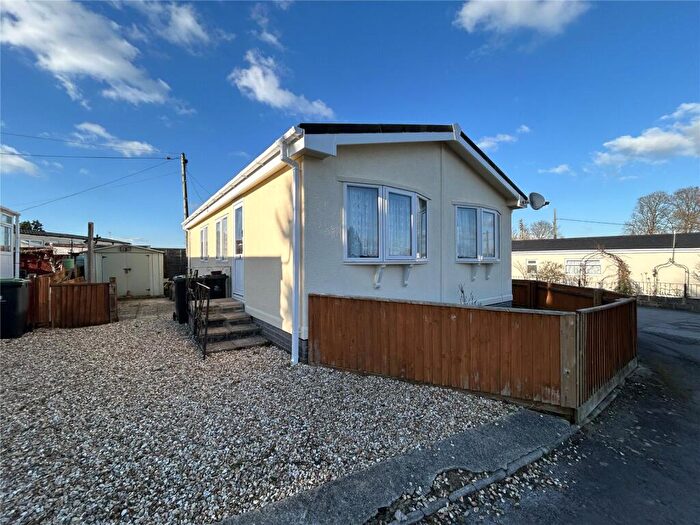 2 Bedroom Park Home For Sale In Winterborne Whitechurch, Blandford Forum, Dorset, DT11