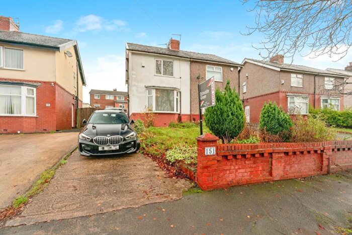 2 Bedroom Semi-Detached House For Sale In Casterton Avenue, Burnley, Lancashire, BB10