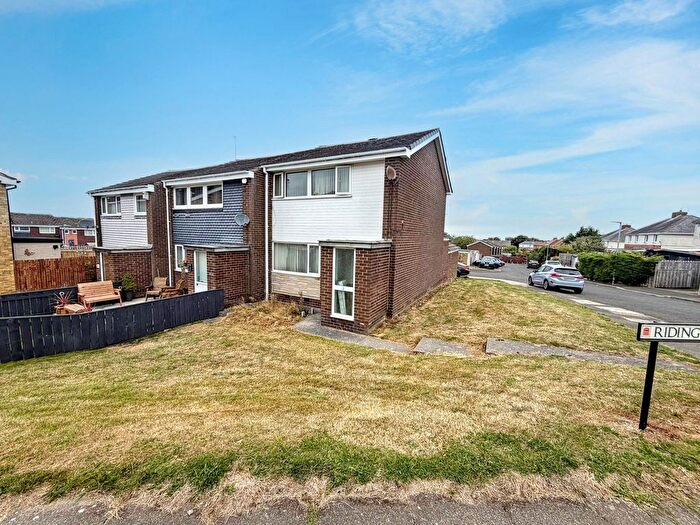 3 Bedroom End Terrace House For Sale In Riding Barns Way, Sunniside, Newcastle Upon Tyne, NE16