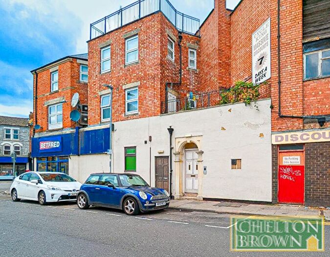 2 Bedroom Apartment To Rent In Kettering Road, Abington, Northampton, NN1