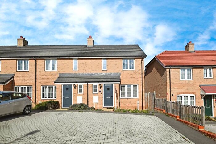 3 Bedroom End Of Terrace House For Sale In Hectare Lane, Gravesend, Kent, DA11