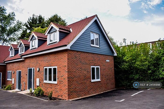 1 Bedroom Semi-Detached House To Rent In Platinum House, Leatherhead, KT22